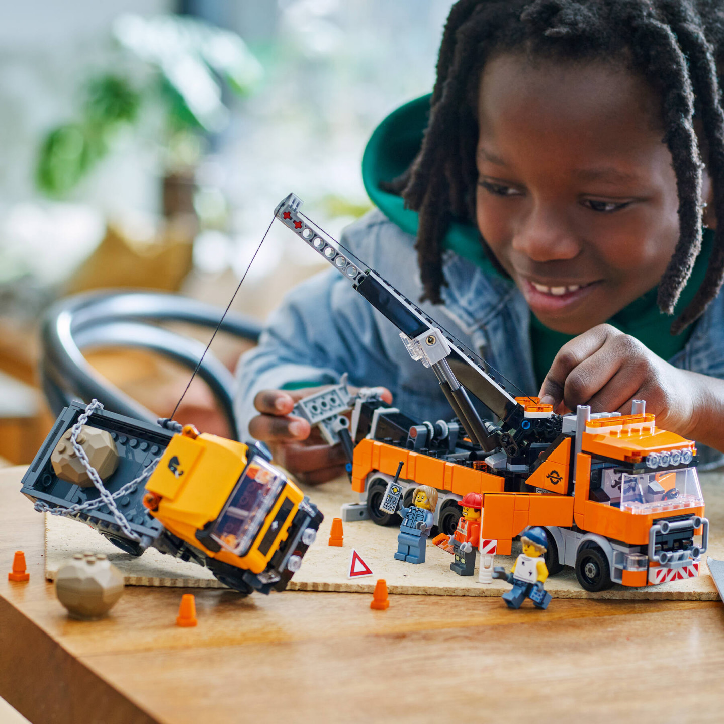Zware sleepwagen met kraan — Afbeelding 7