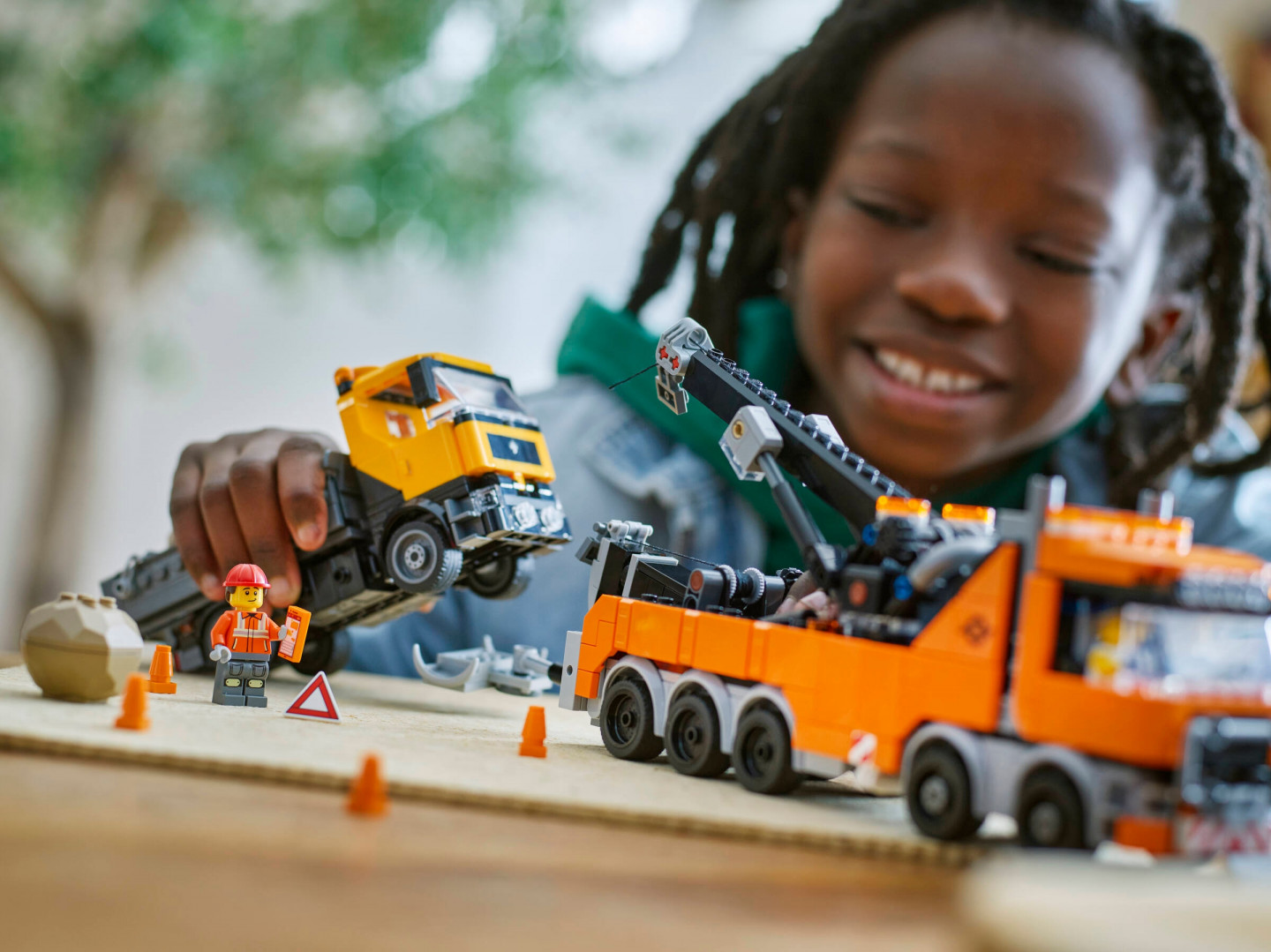 Zware sleepwagen met kraan — Afbeelding 10