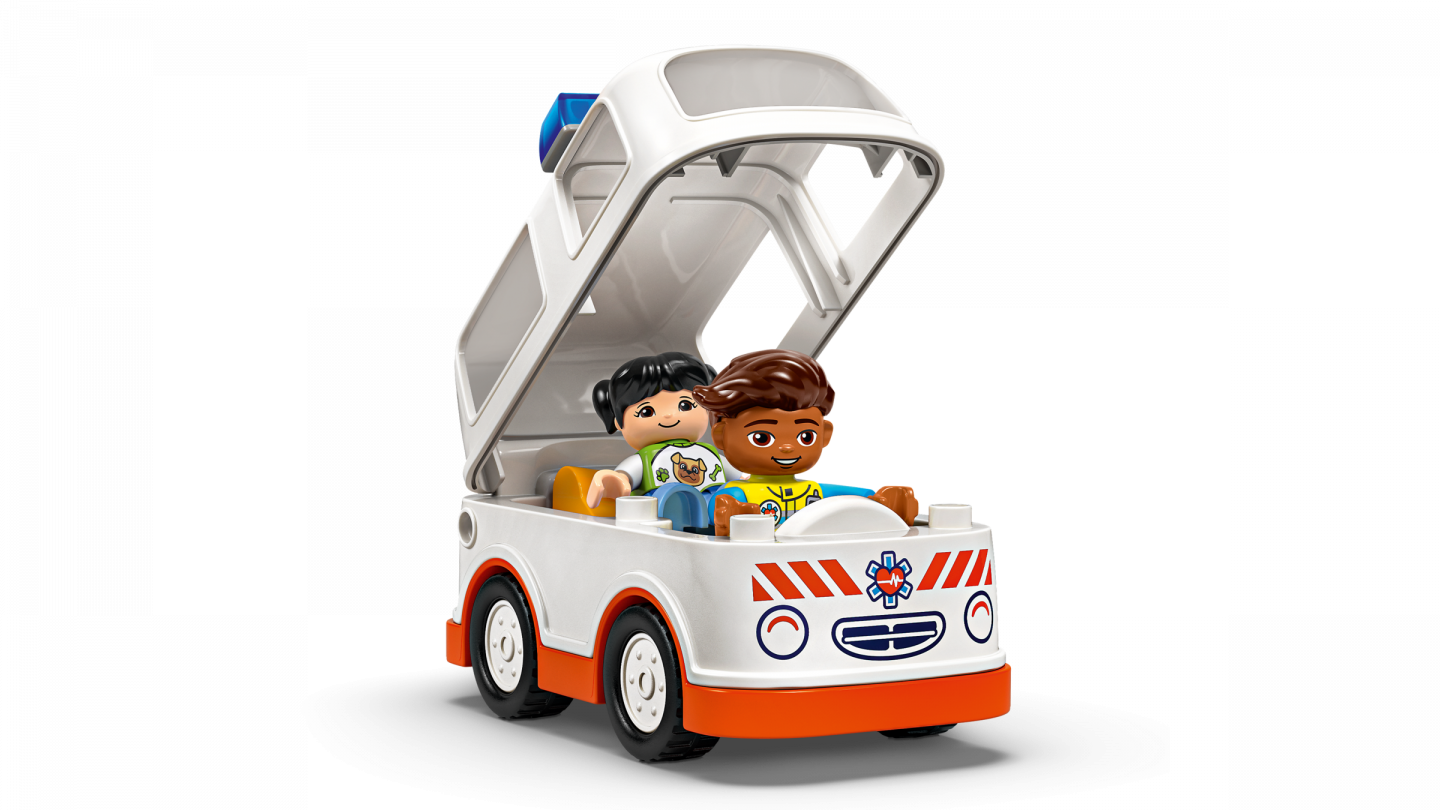 Ambulance met chauffeur — Afbeelding 3
