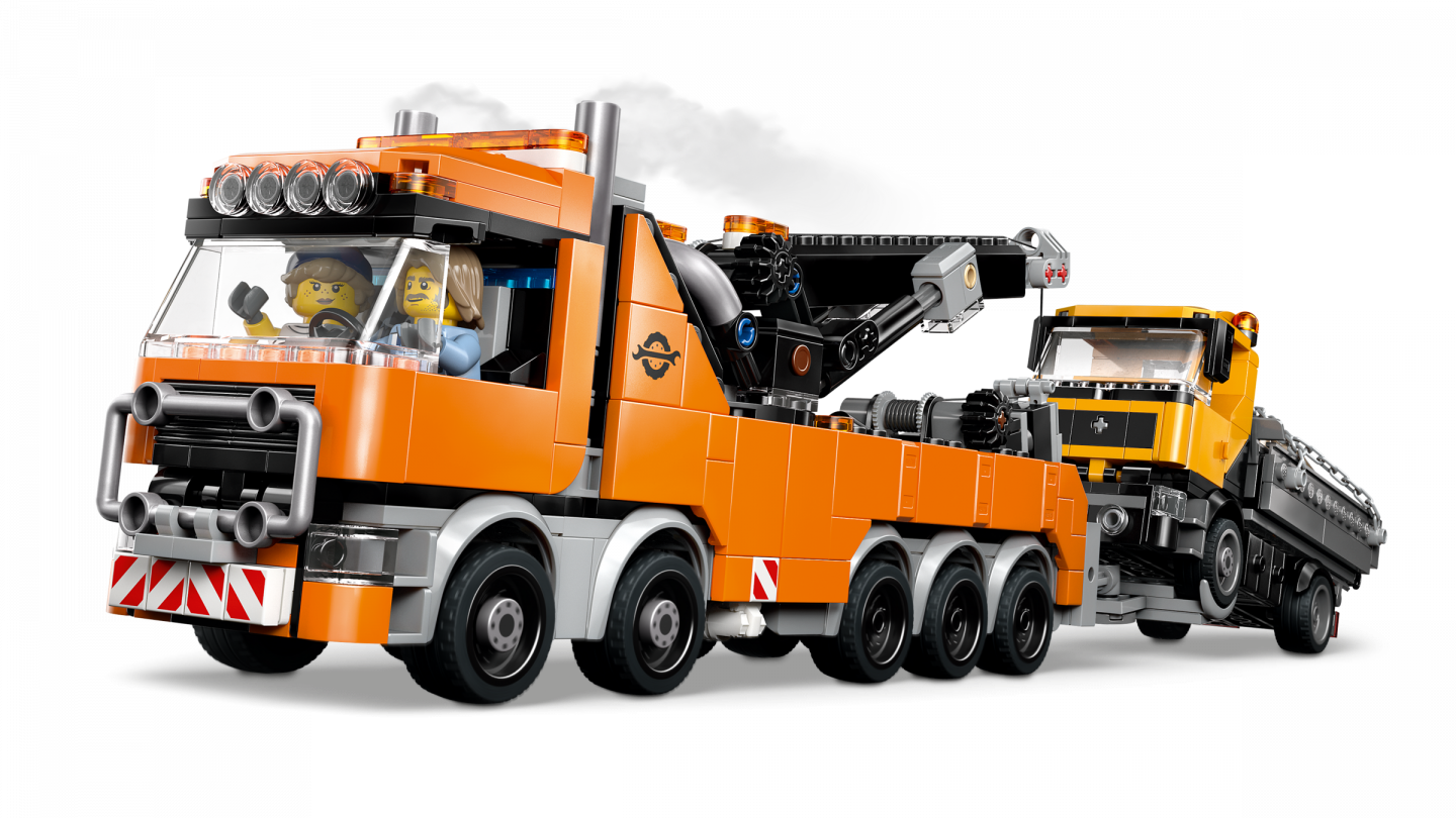 Zware sleepwagen met kraan — Afbeelding 4