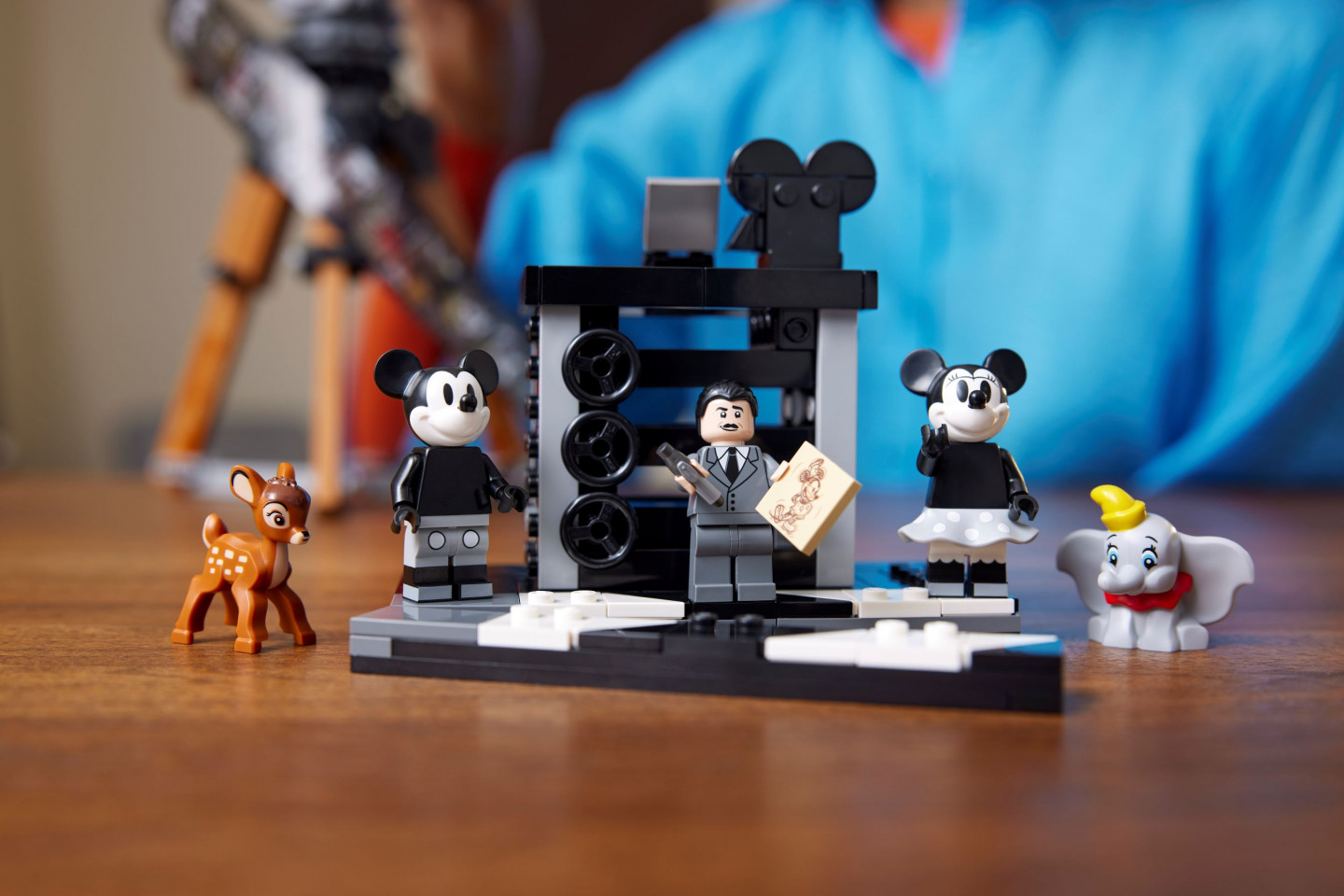 Walt Disney eerbetoon – camera — Afbeelding 12