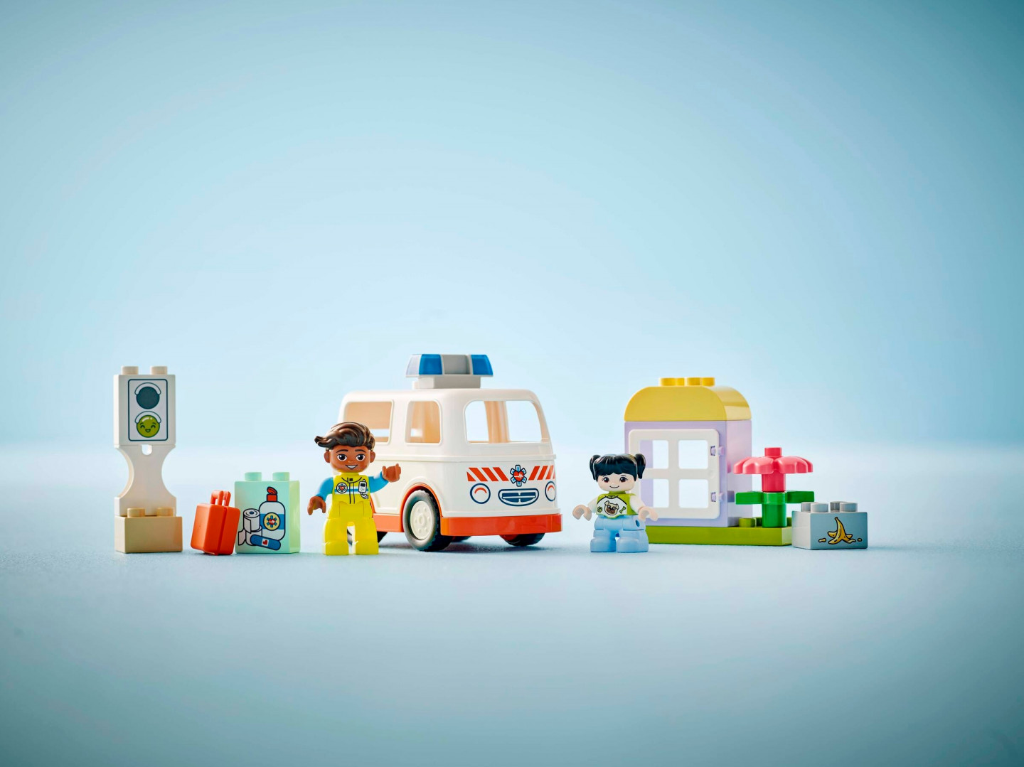 Ambulance met chauffeur — Afbeelding 8