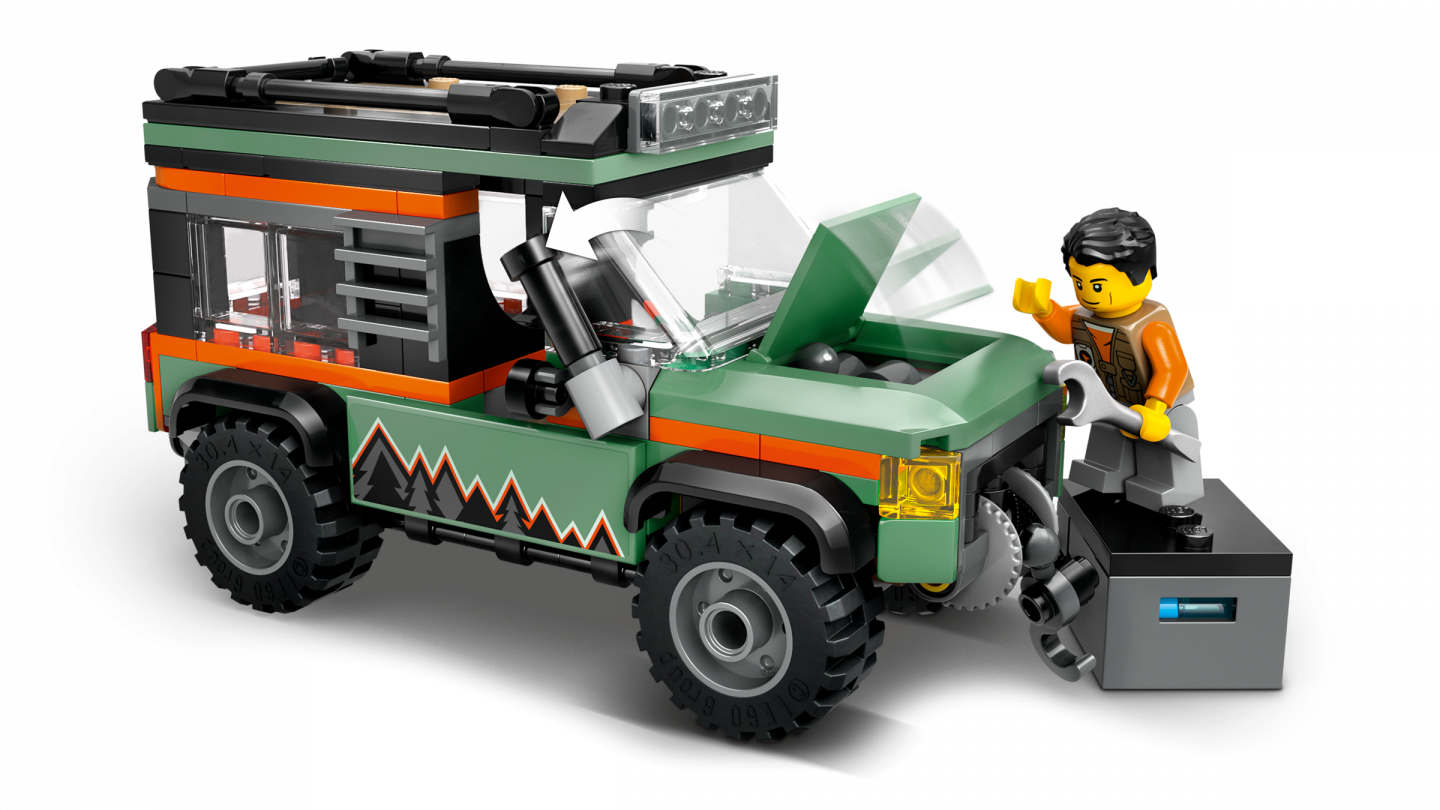 4x4 terreinwagen voor in de bergen — Afbeelding 4