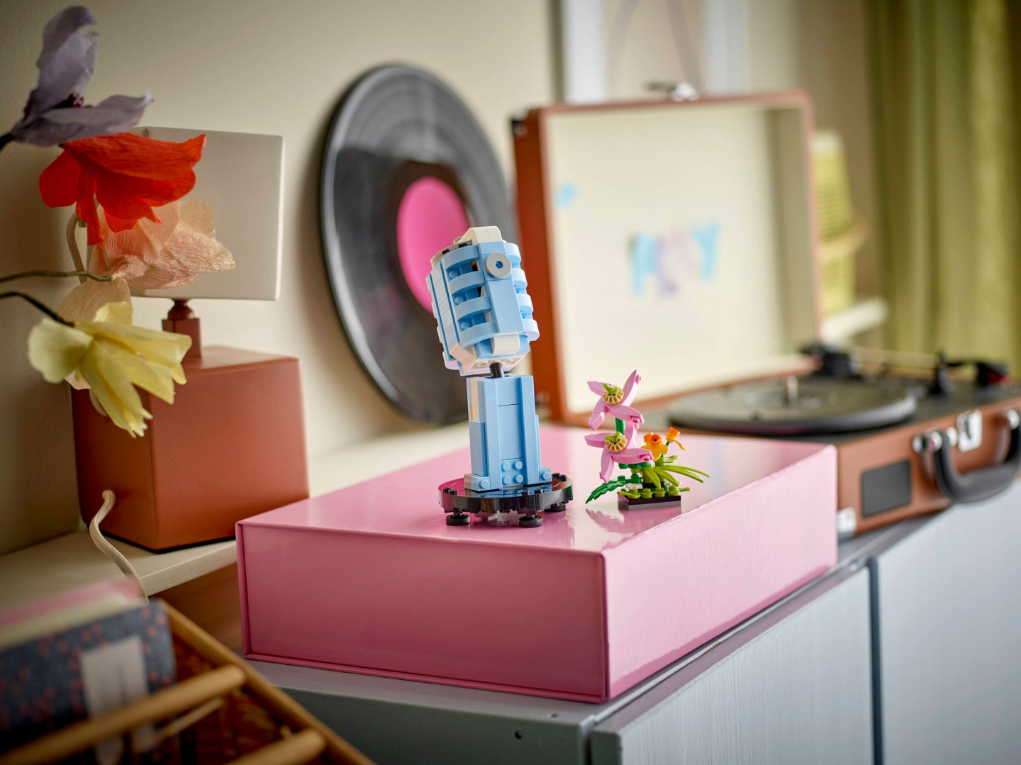 Platenspeler met bloemen — Afbeelding 8